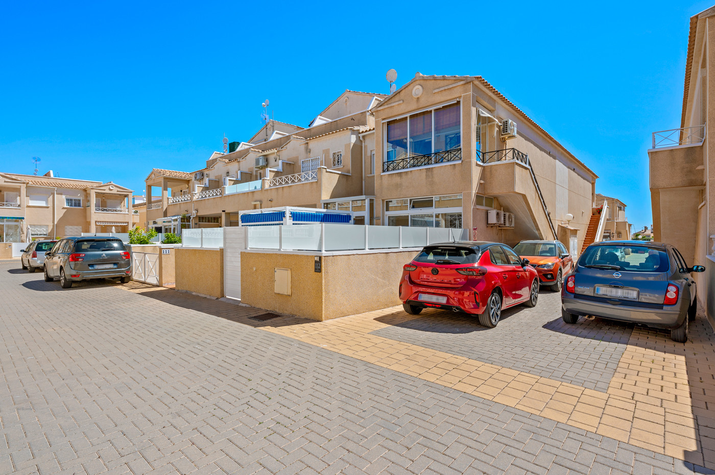 2 Bed, 1 Bath, HouseFor Sale, Orihuela Costa, Alicante