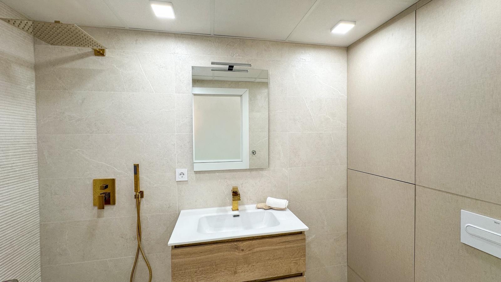 2 Bed, 2 Bath, ApartmentFor Sale, Torrevieja, Alicante