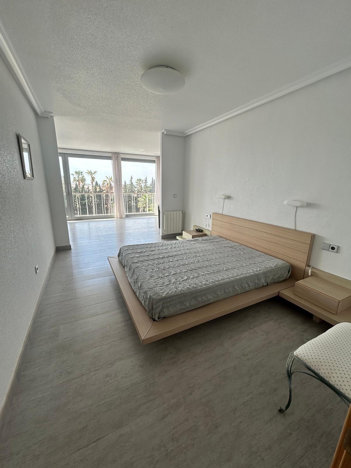 4 Bed, 4 Bath, HouseFor Sale, Ciudad Quesada, Alicante