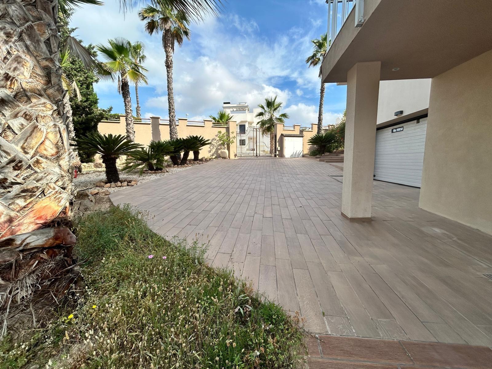 4 Bed, 4 Bath, HouseFor Sale, Ciudad Quesada, Alicante