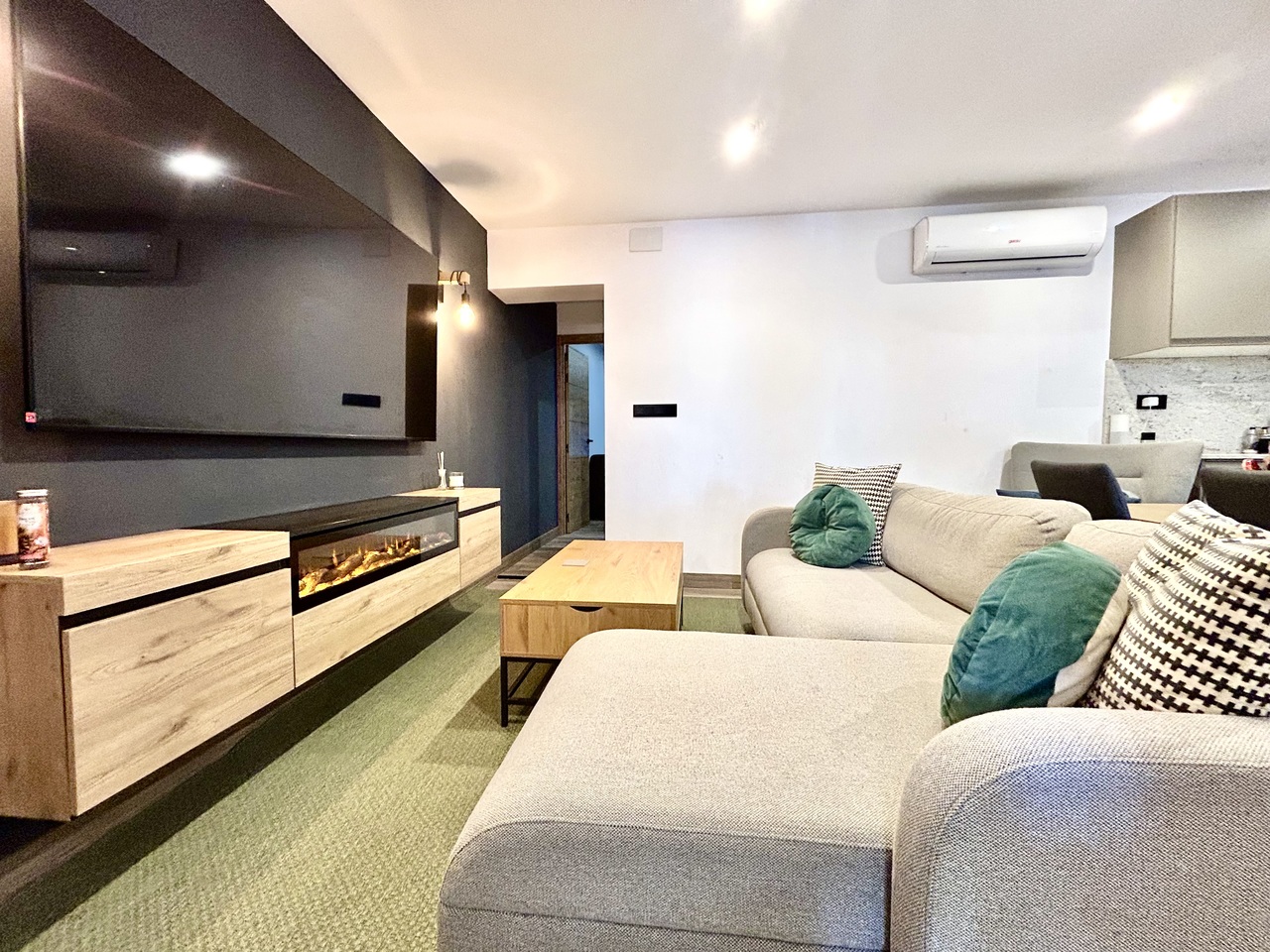 4 Bed, 2 Bath, HouseFor Sale, San Miguel de Salinas, Alicante