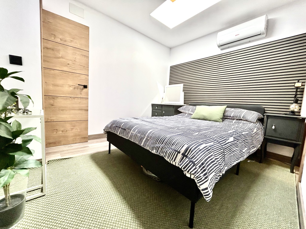 4 Bed, 2 Bath, HouseFor Sale, San Miguel de Salinas, Alicante