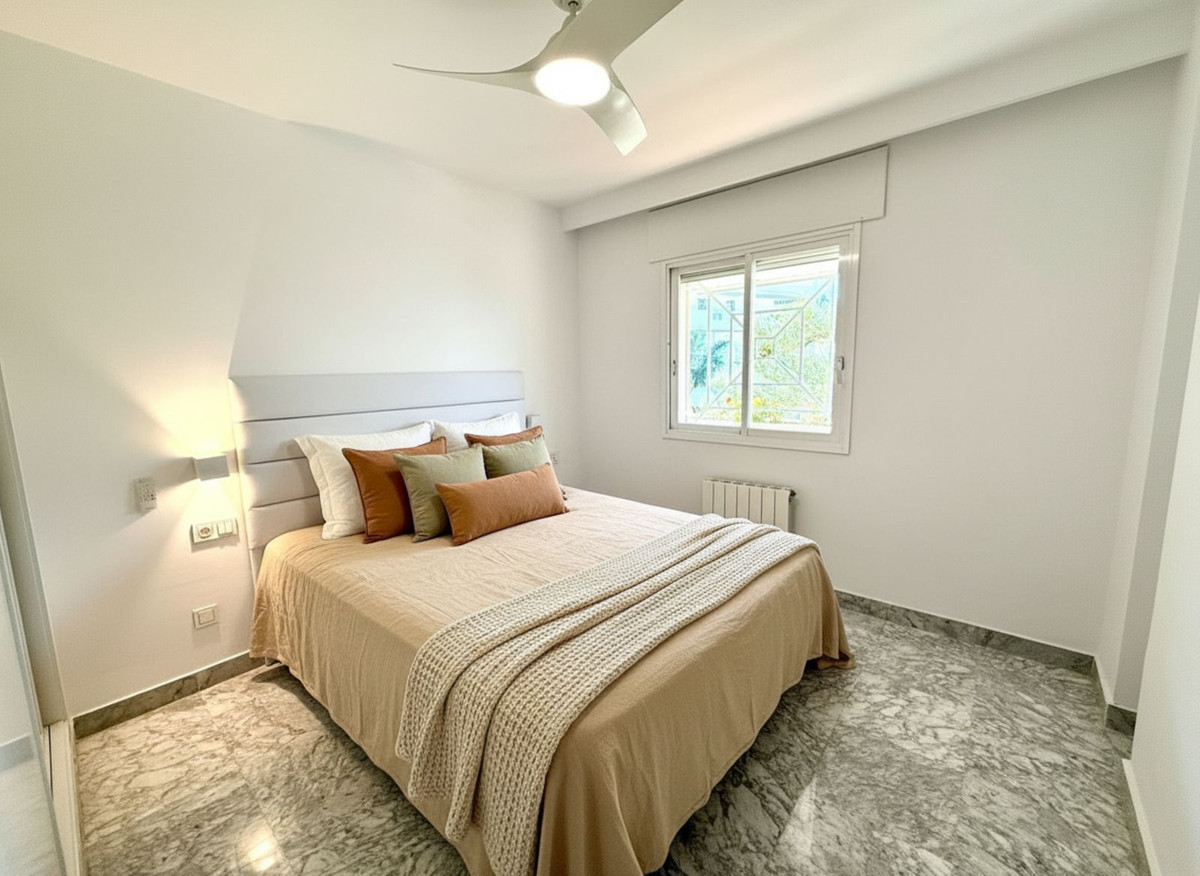 3 Bed, 3 Bath, ApartmentFor Sale, Puerto Banus, Malaga