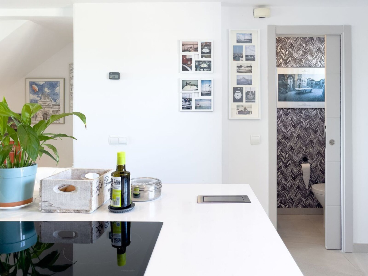 3 Bed, 3 Bath, HouseFor Sale, El Paraiso, Malaga