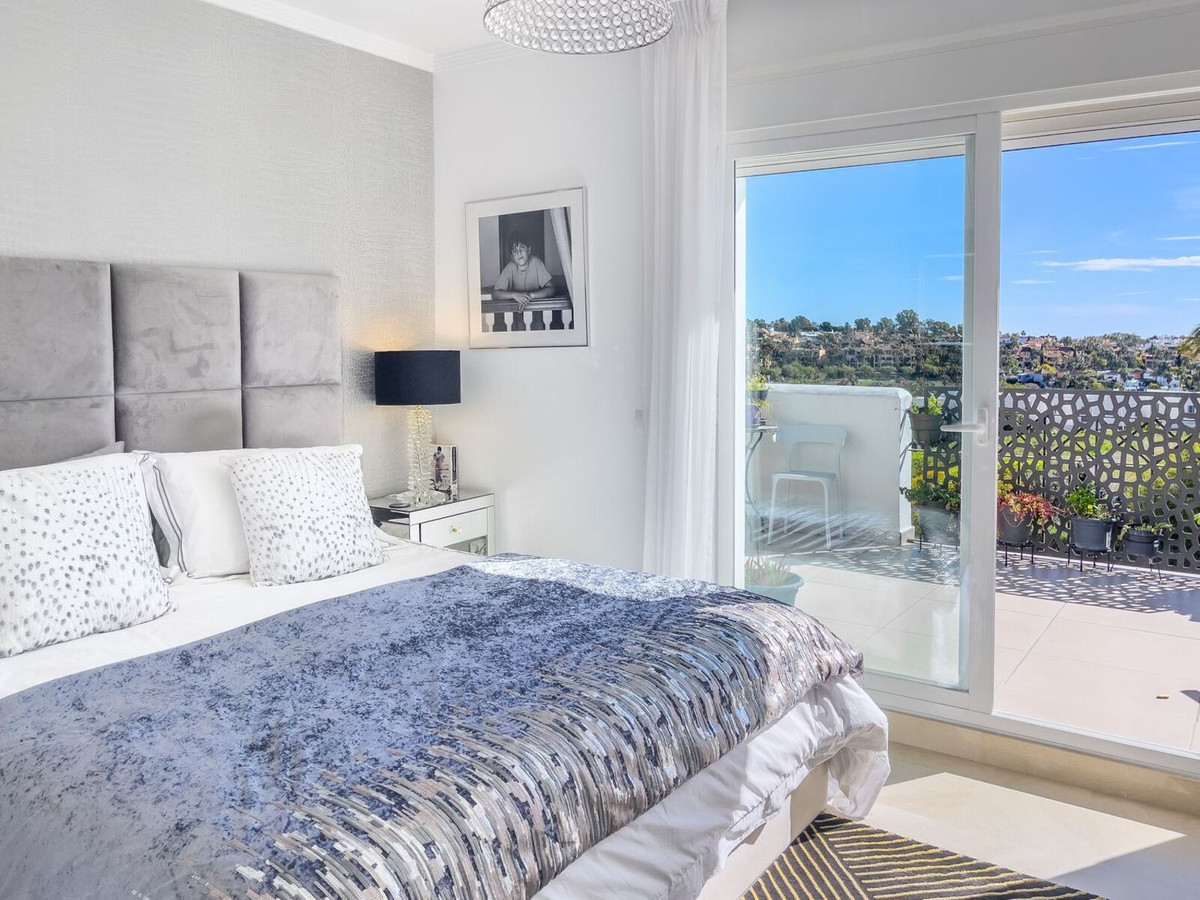 3 Bed, 3 Bath, HouseFor Sale, El Paraiso, Malaga