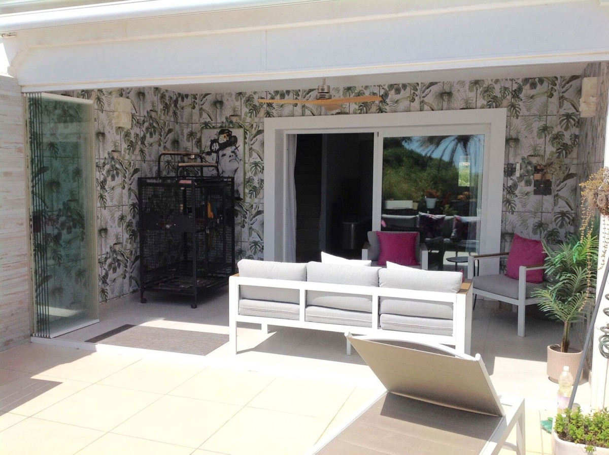 3 Bed, 3 Bath, HouseFor Sale, El Paraiso, Malaga