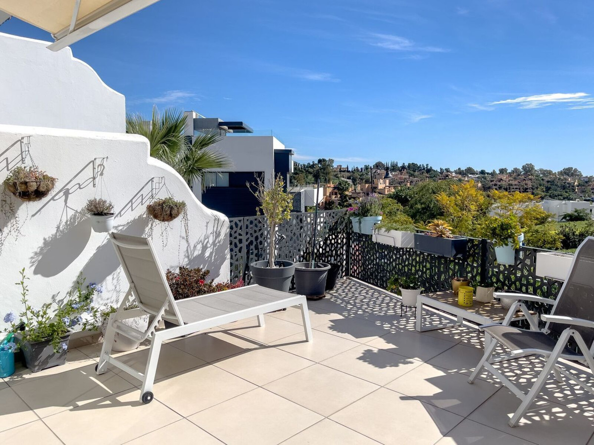 3 Bed, 3 Bath, HouseFor Sale, El Paraiso, Malaga