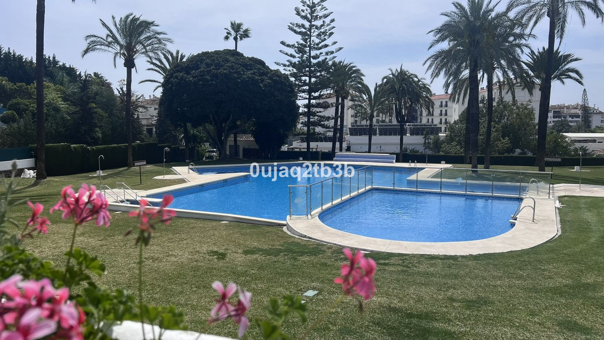 2 Bed, 2 Bath, ApartmentFor Sale, Nueva Andalucia, Malaga