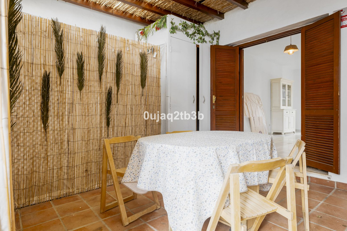 2 Bed, 1 Bath, HouseFor Sale, Estepona, Malaga