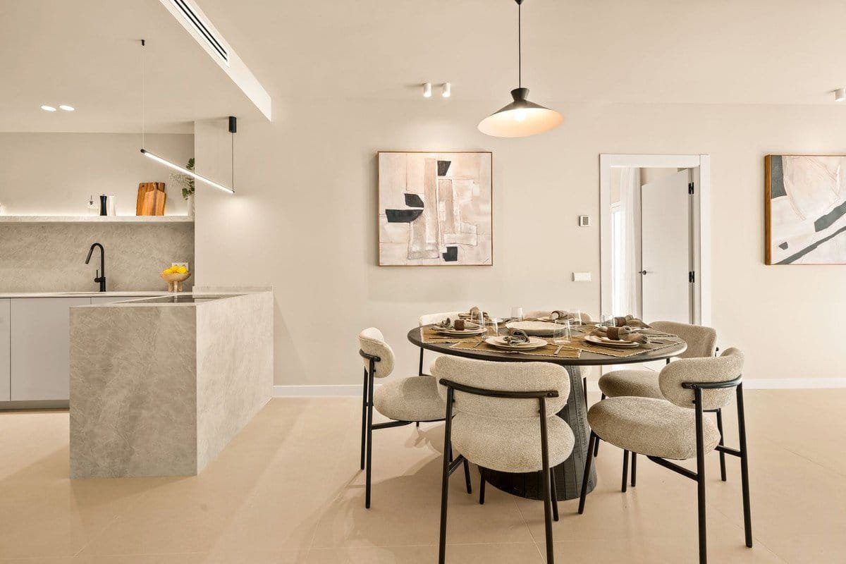 3 Bed, 4 Bath, ApartmentFor Sale, Benahavis, Malaga