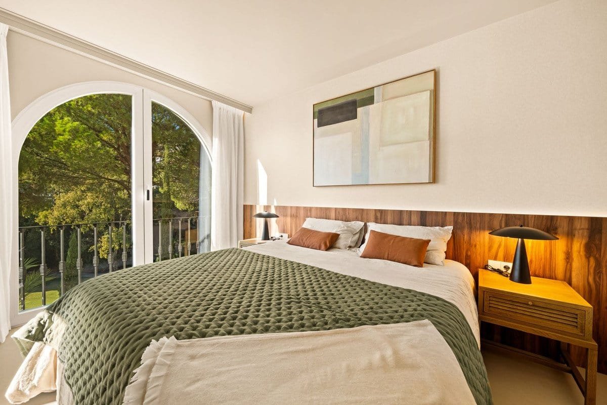 3 Bed, 4 Bath, ApartmentFor Sale, Benahavis, Malaga