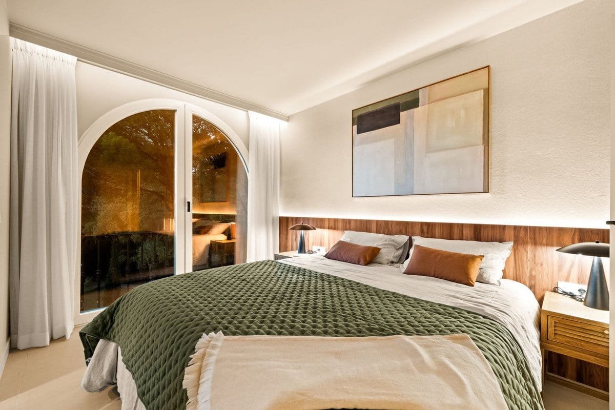 3 Bed, 4 Bath, ApartmentFor Sale, Benahavis, Malaga