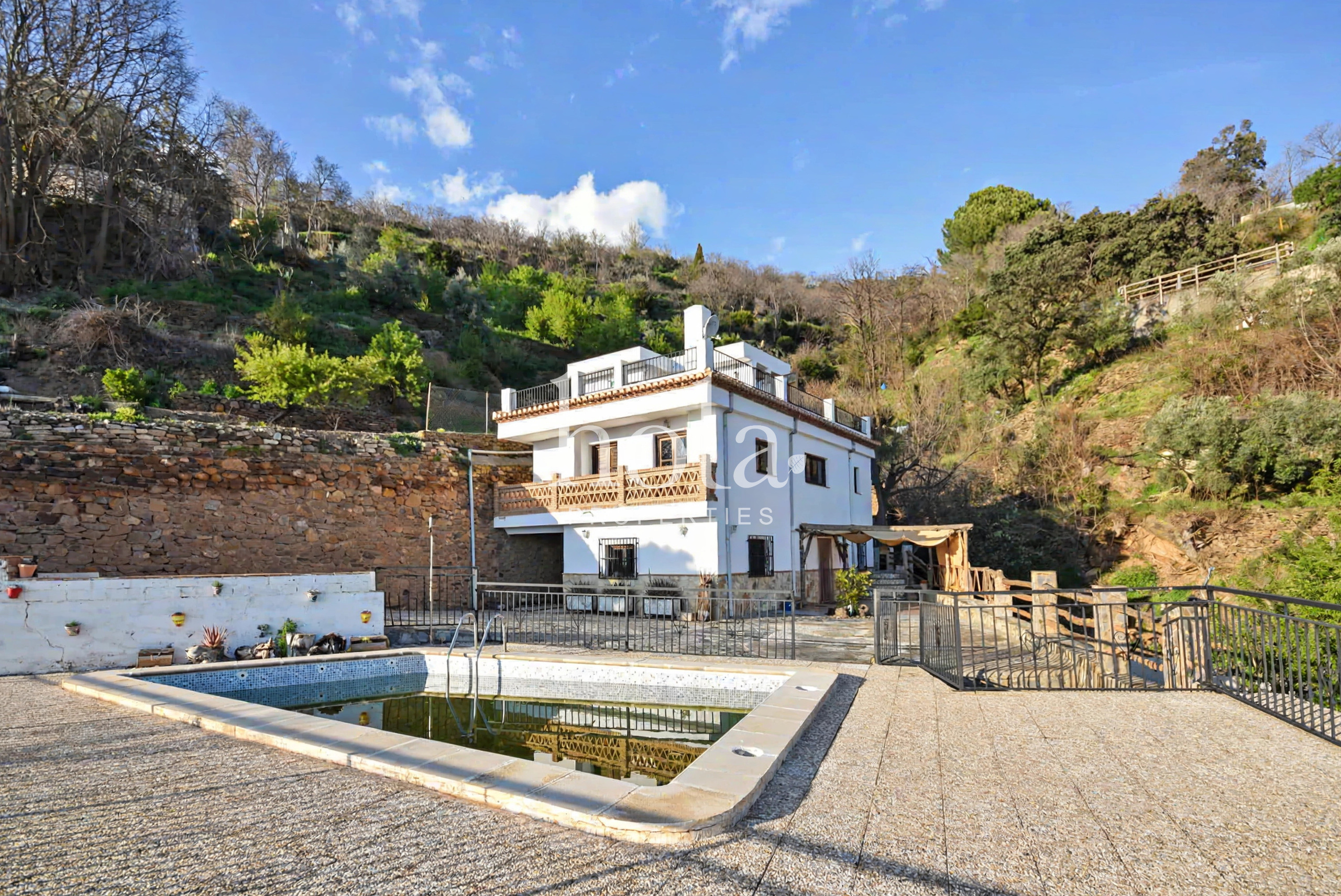 5 Bed, 2 Bath, HouseFor Sale, Lanjaron, Granada