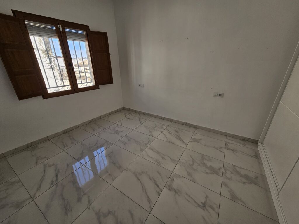 3 Bed, 1 Bath, ApartmentFor Sale, Oliva, Valencia, 46780