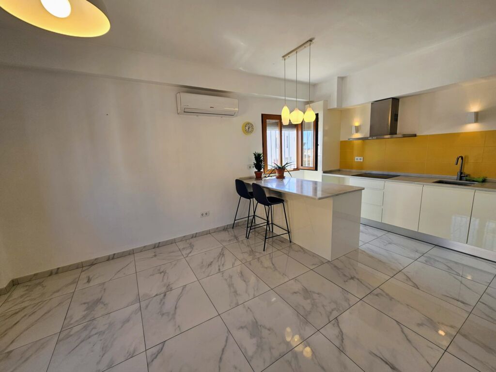 3 Bed, 1 Bath, ApartmentFor Sale, Oliva, Valencia, 46780
