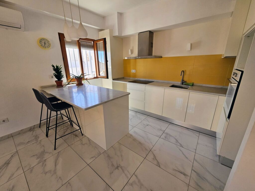 3 Bed, 1 Bath, ApartmentFor Sale, Oliva, Valencia, 46780