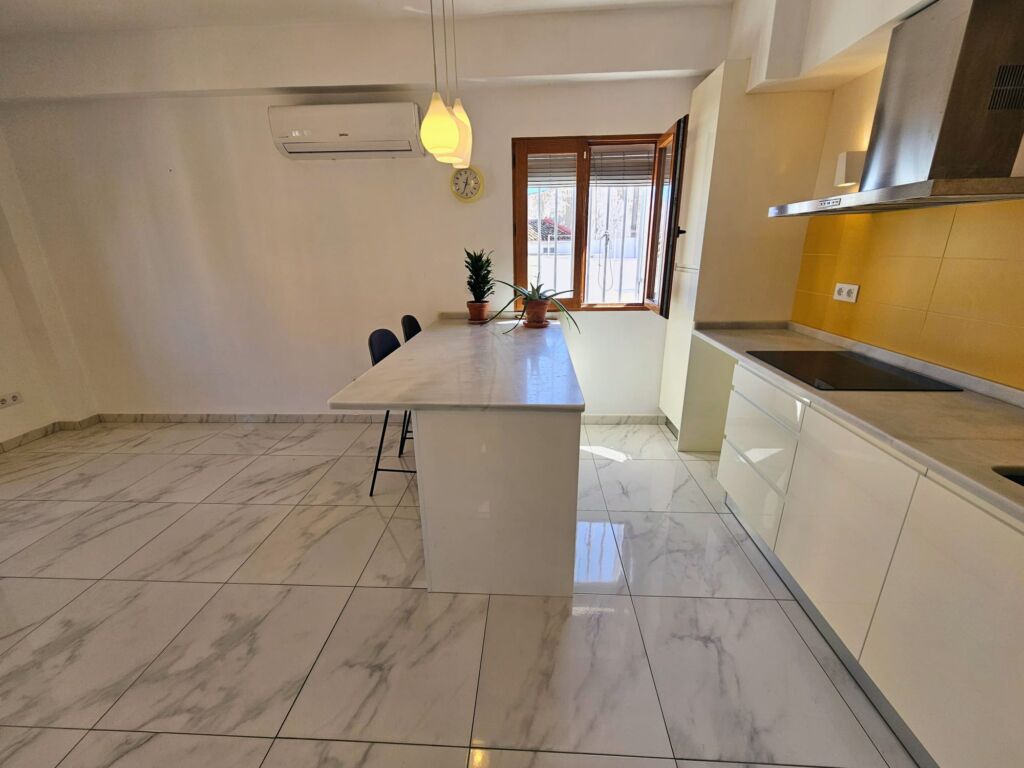 3 Bed, 1 Bath, ApartmentFor Sale, Oliva, Valencia, 46780