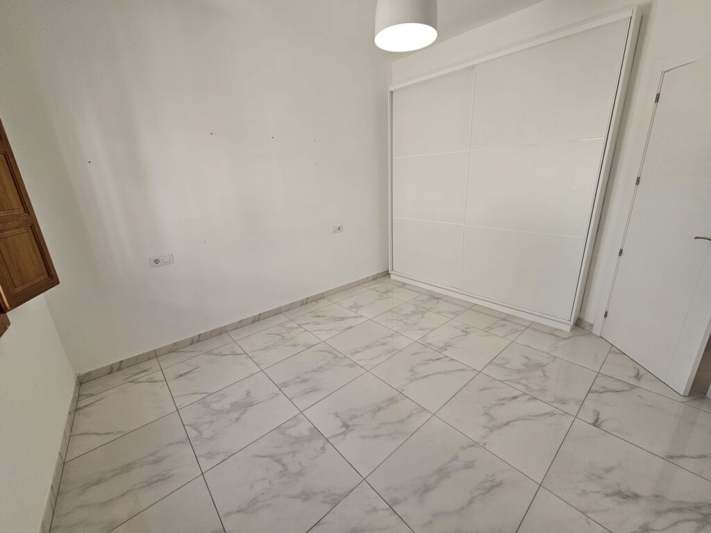 3 Bed, 1 Bath, ApartmentFor Sale, Oliva, Valencia, 46780