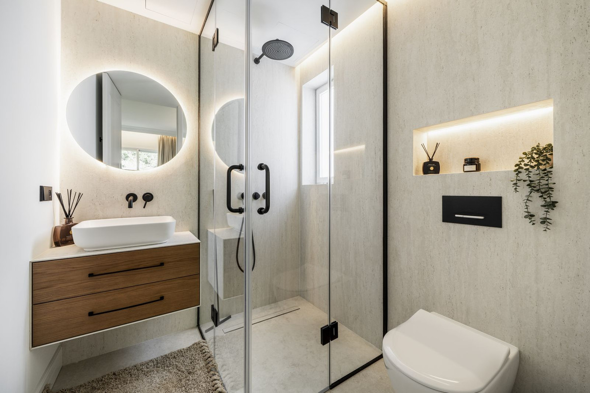 3 Bed, 3 Bath, ApartmentFor Sale, Benahavis, Malaga