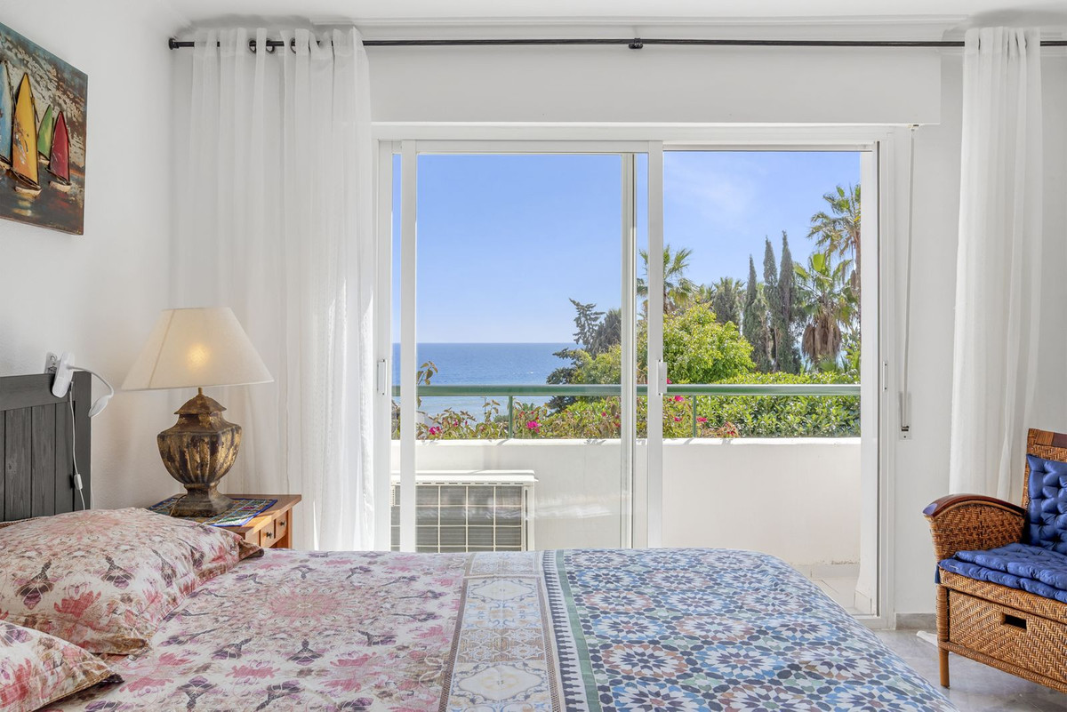 3 Bed, 3 Bath, HouseFor Sale, Estepona, Malaga