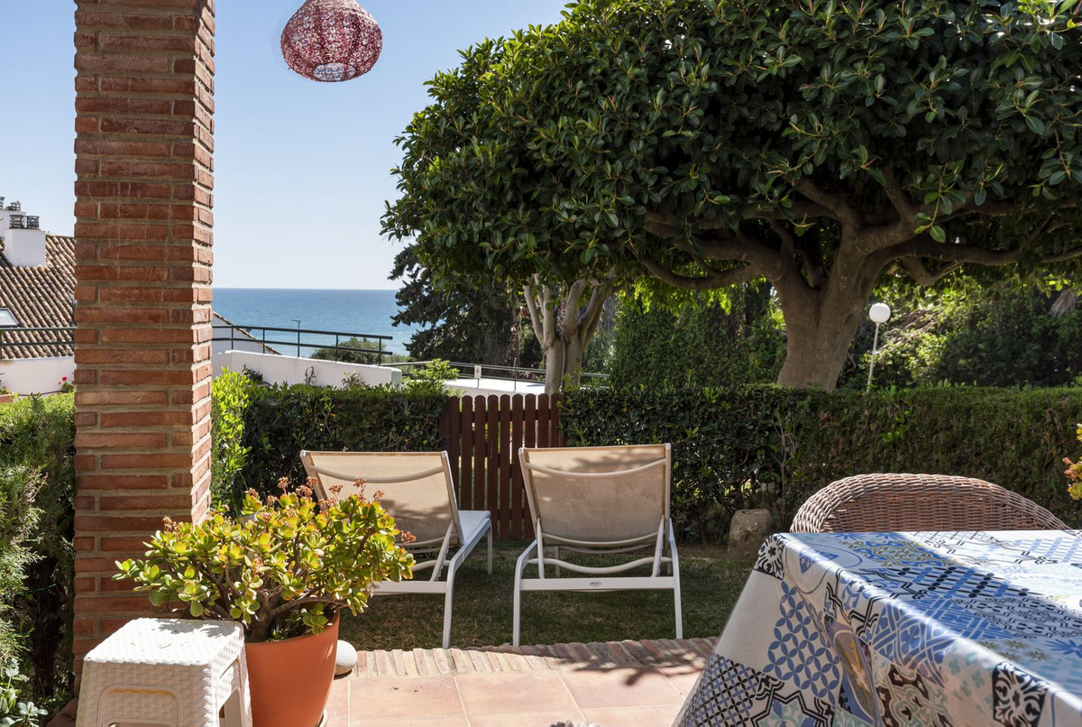 3 Bed, 3 Bath, HouseFor Sale, Estepona, Malaga