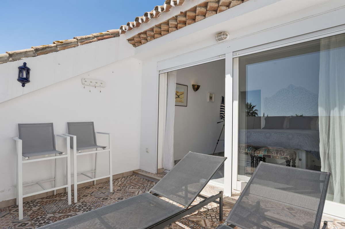 3 Bed, 3 Bath, HouseFor Sale, Estepona, Malaga
