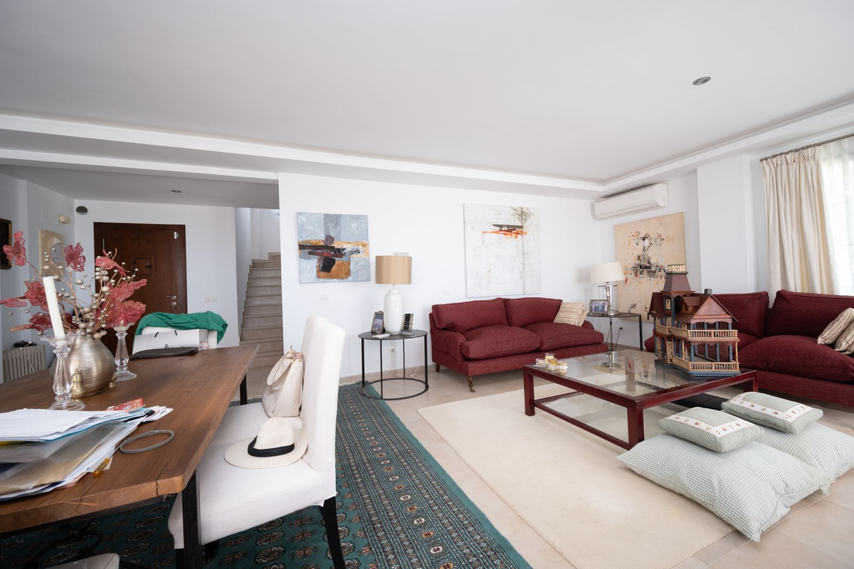 3 Bed, 3 Bath, ApartmentFor Sale, Los Monteros, Malaga