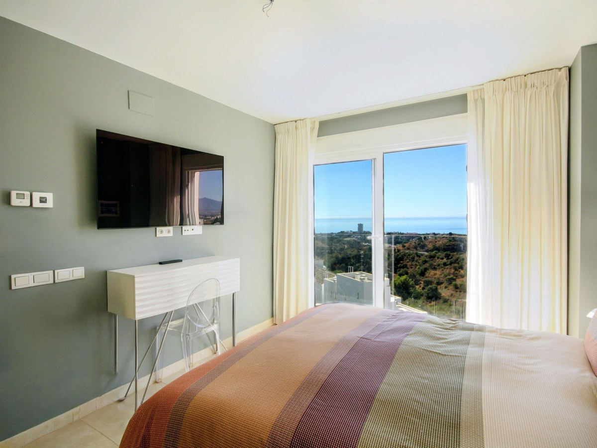 2 Bed, 2 Bath, ApartmentFor Sale, Los Monteros, Malaga