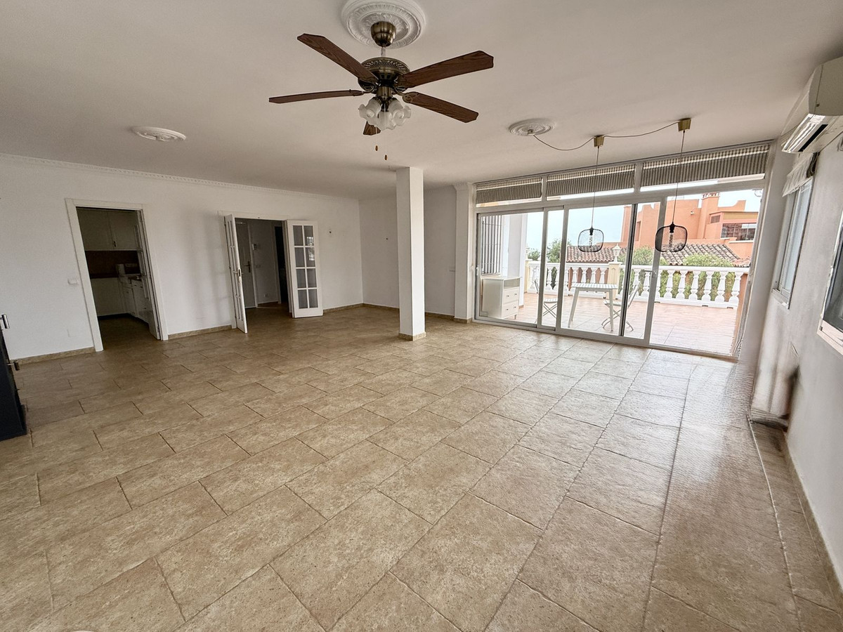 6 Bed, 4 Bath, HouseFor Sale, Fuengirola, Malaga