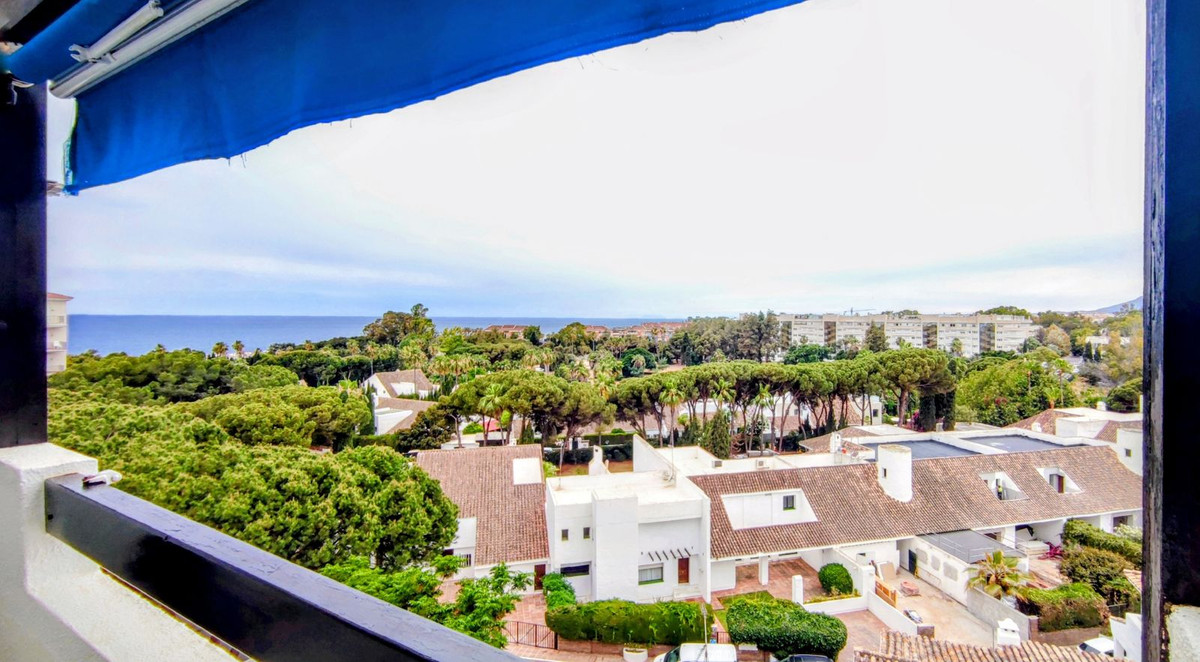 2 Bed, 2 Bath, ApartmentFor Sale, Puerto Banus, Malaga