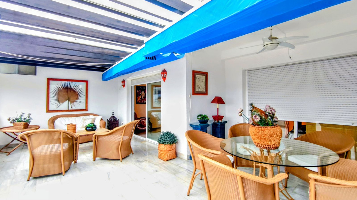 2 Bed, 2 Bath, ApartmentFor Sale, Puerto Banus, Malaga