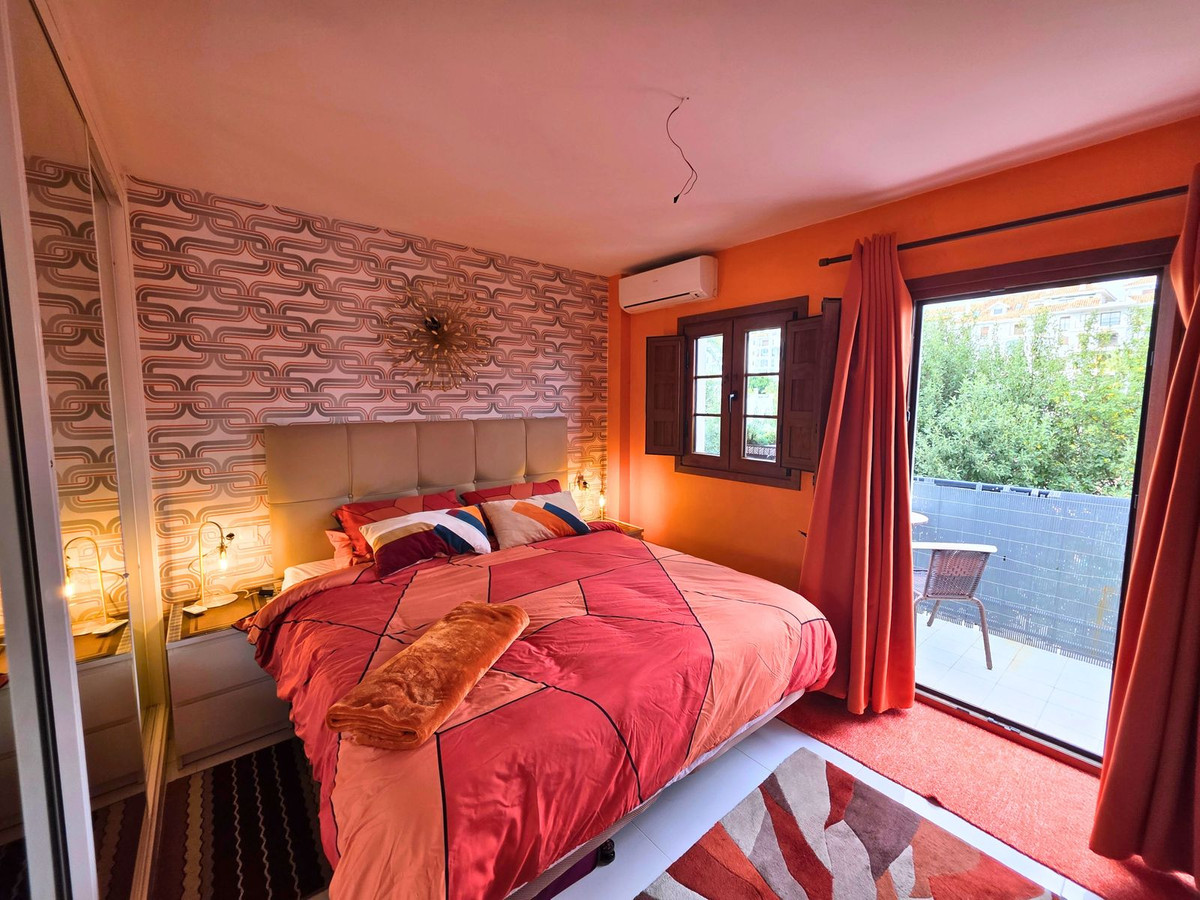 3 Bed, 2 Bath, ApartmentFor Sale, La Duquesa, Malaga