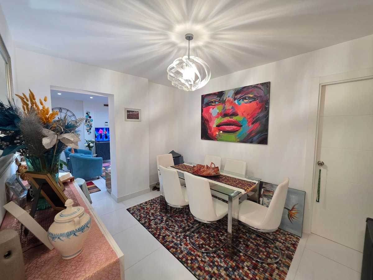 3 Bed, 2 Bath, ApartmentFor Sale, La Duquesa, Malaga