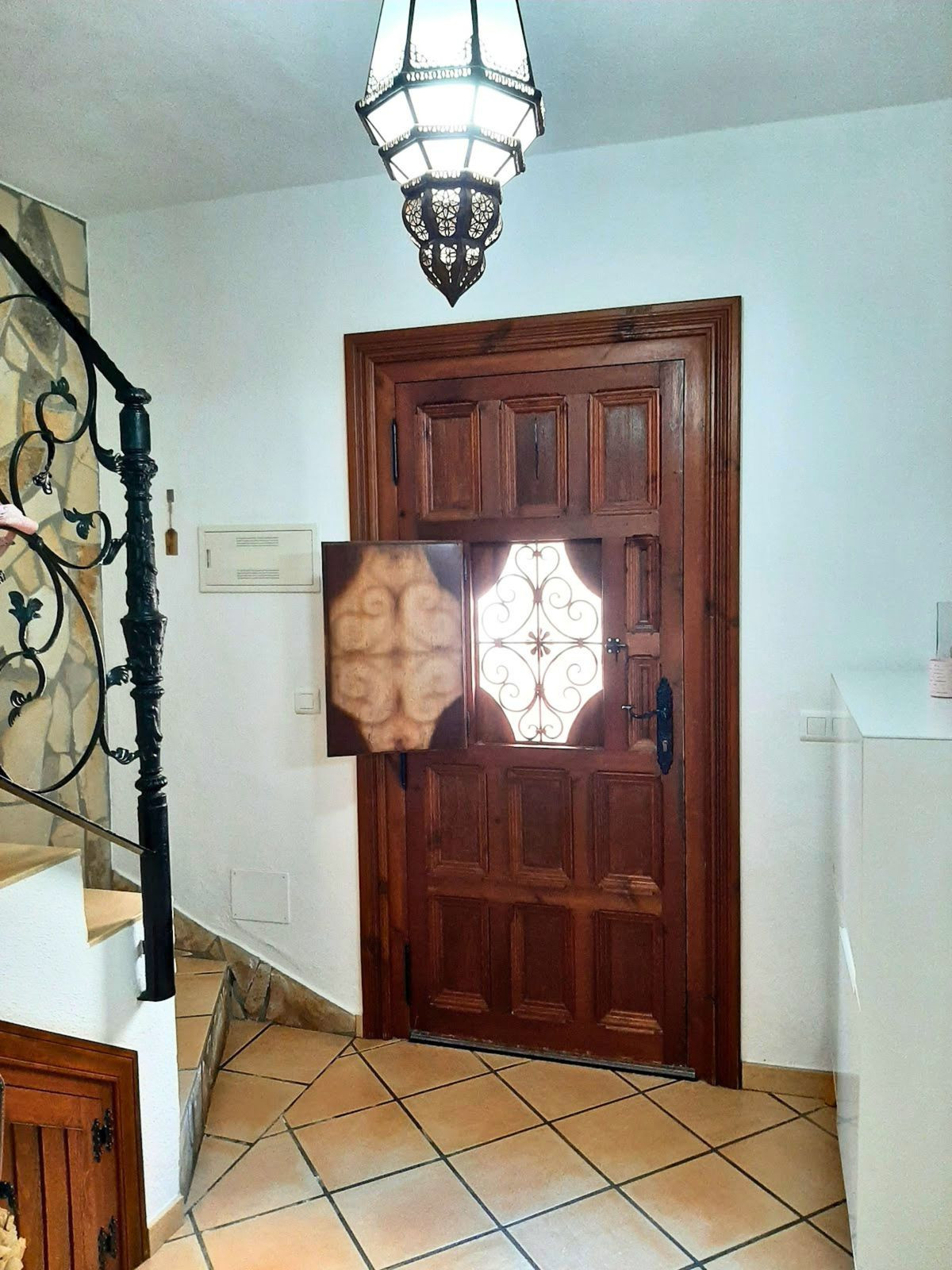 2 Bed, 2 Bath, HouseFor Sale, Estepona, Malaga