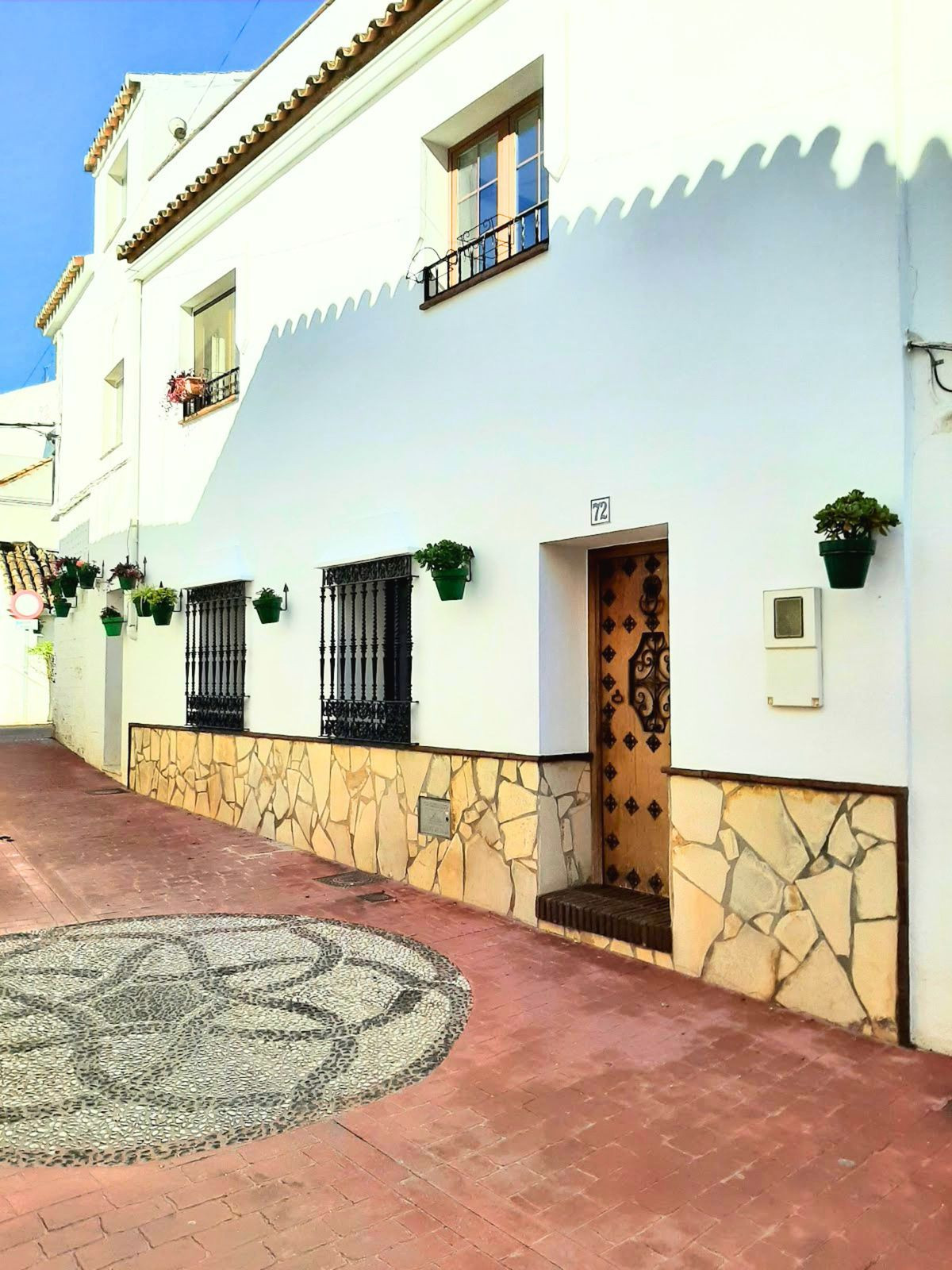 2 Bed, 2 Bath, HouseFor Sale, Estepona, Malaga