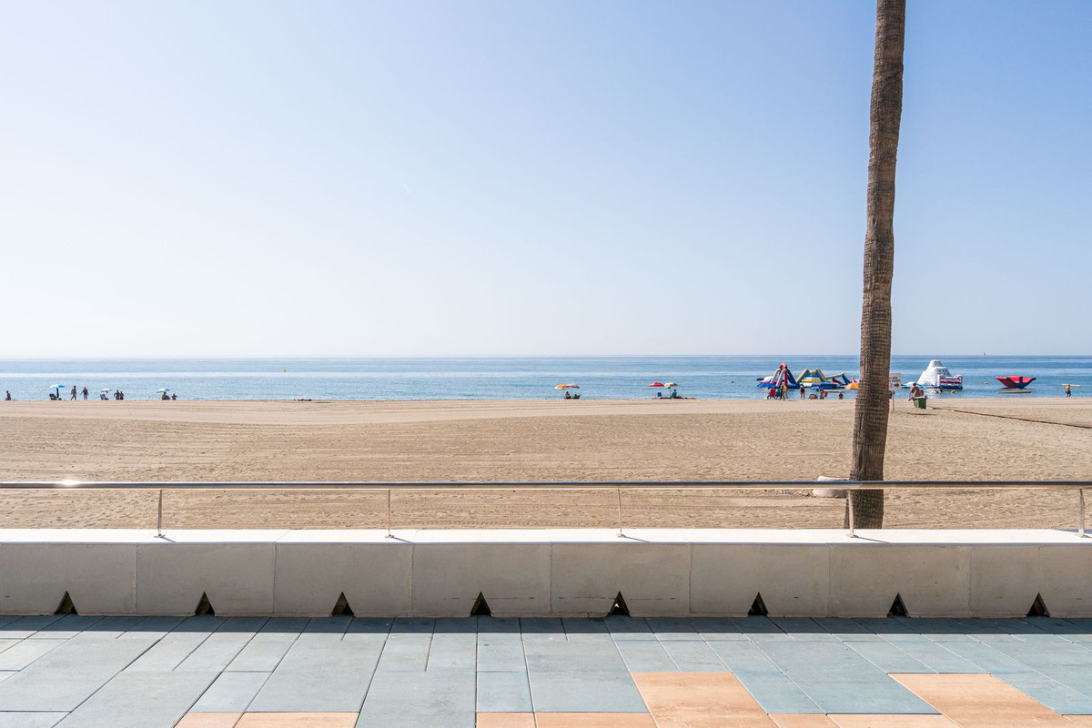 2 Bed, 2 Bath, HouseFor Sale, Estepona, Malaga