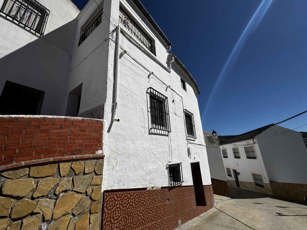 2 Bed, 2 Bath, HouseFor Sale, Torre Alhaquime, Andalucia