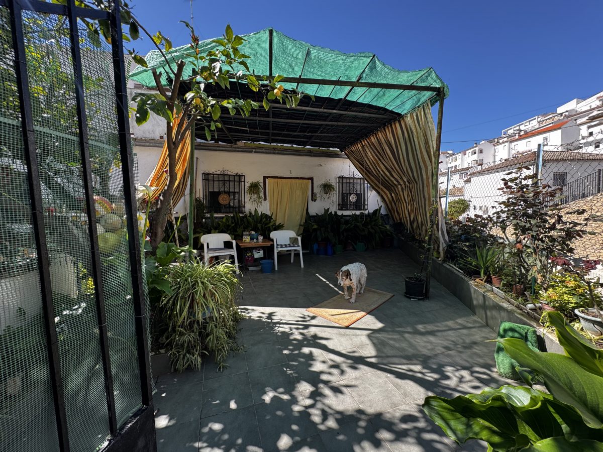 3 Bed, 1 Bath, HouseFor Sale, Torre Alhaquime, Andalucia