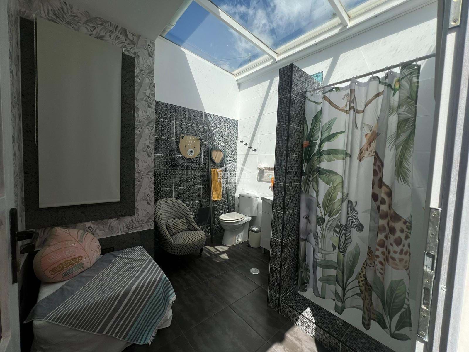 1 Bed, 3 Bath, HouseFor Sale, Funchal, Ilha da Madeira, 9050-046