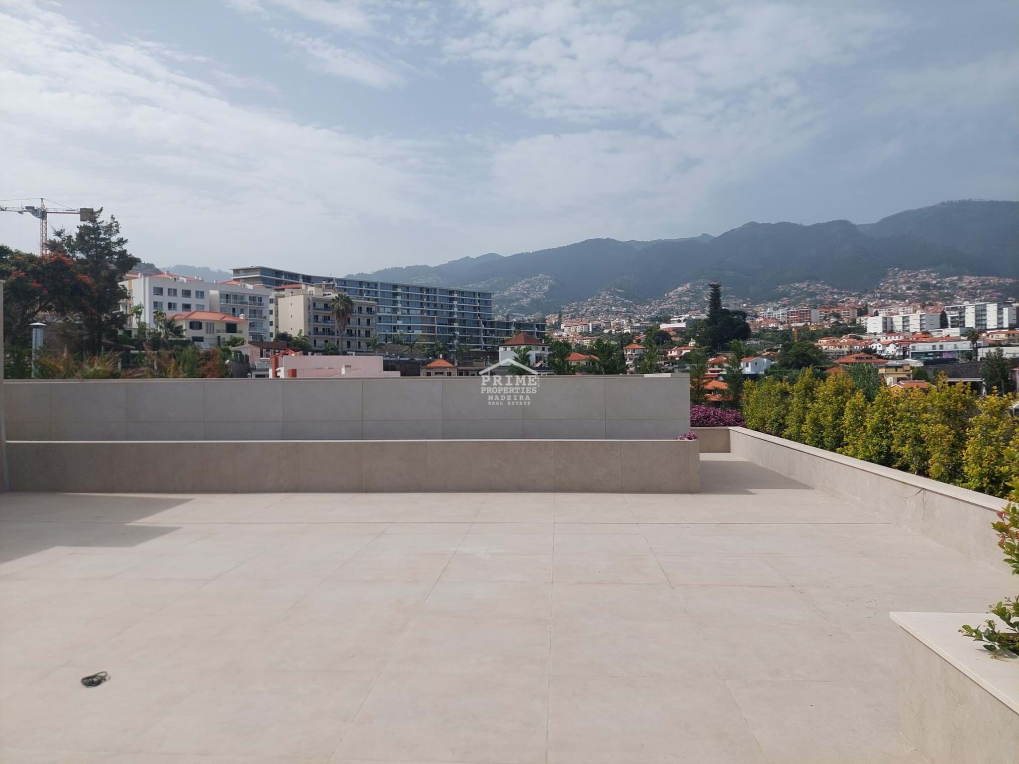 2 Bed, 2 Bath, ApartmentFor Sale, Funchal, Ilha da Madeira, 9000-000