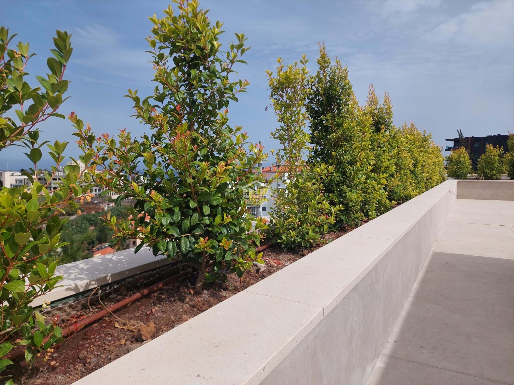 2 Bed, 2 Bath, ApartmentFor Sale, Funchal, Ilha da Madeira, 9000-000