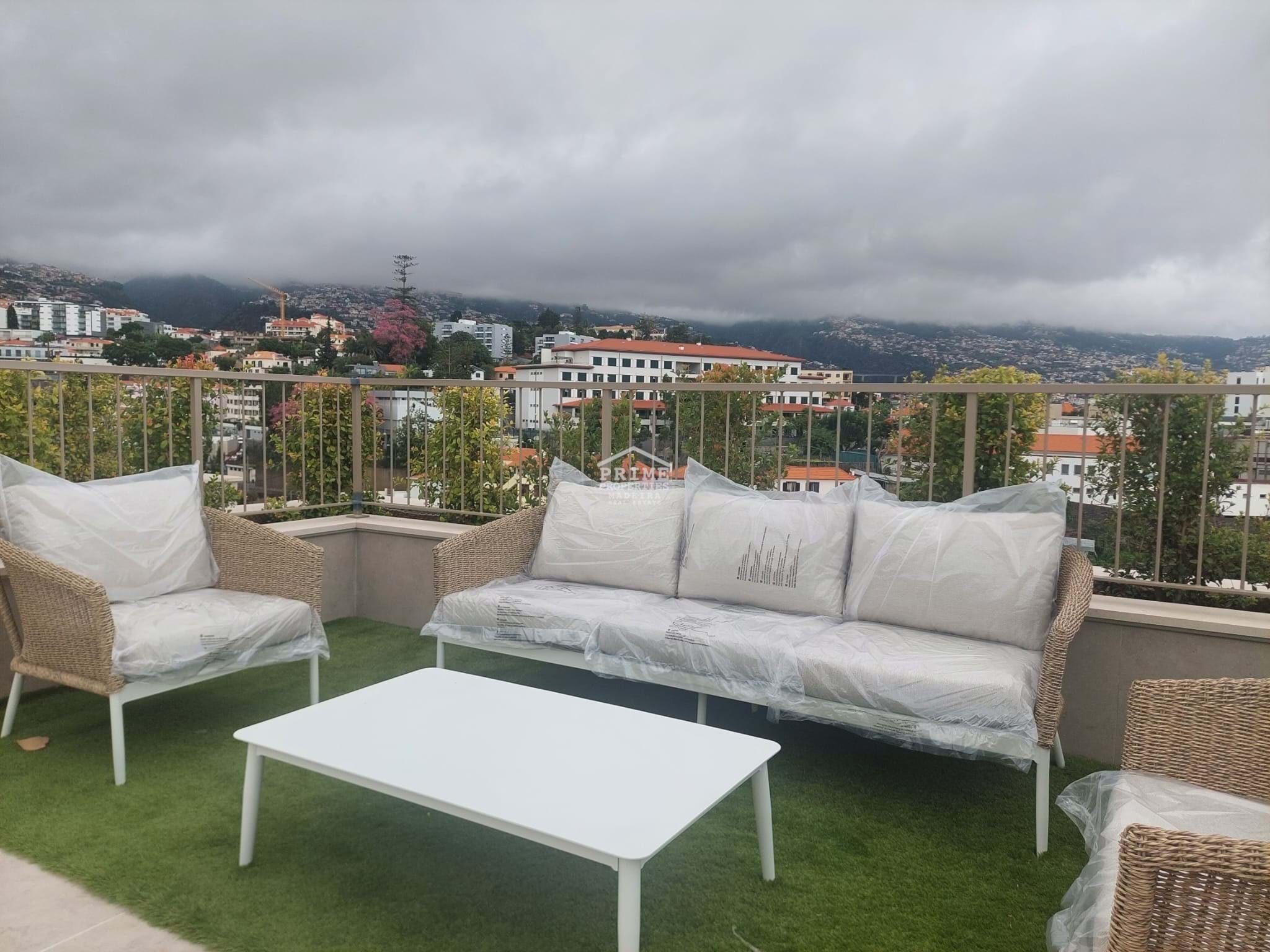 3 Bed, 2 Bath, ApartmentFor Sale, Funchal, Ilha da Madeira, 9000-000