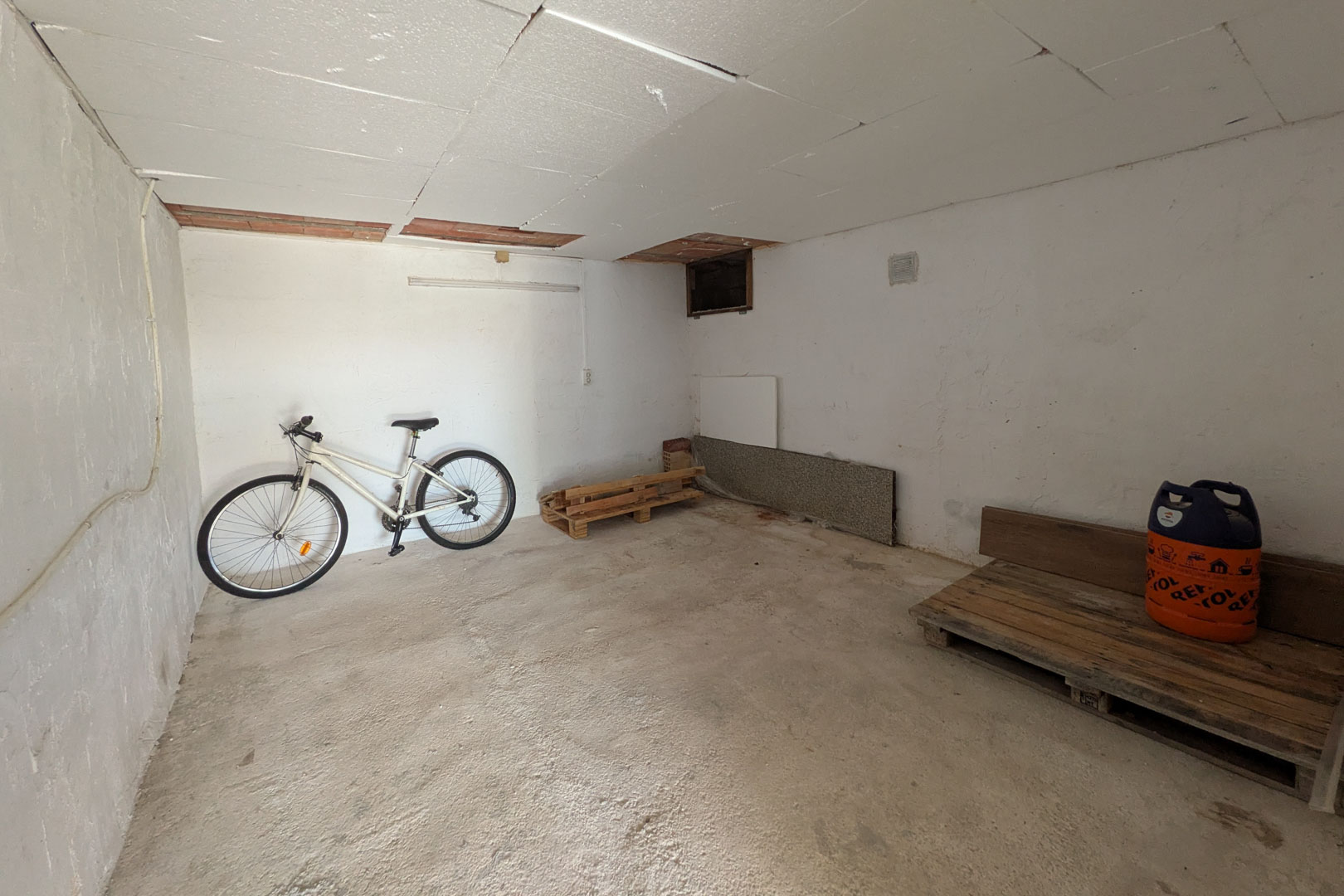 1 Bed, 1 Bath, ApartmentFor Sale