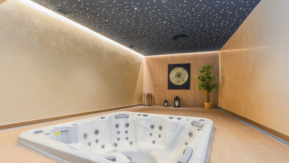 2 Bed, 2 Bath, ApartmentFor Sale, La Duquesa, Malaga