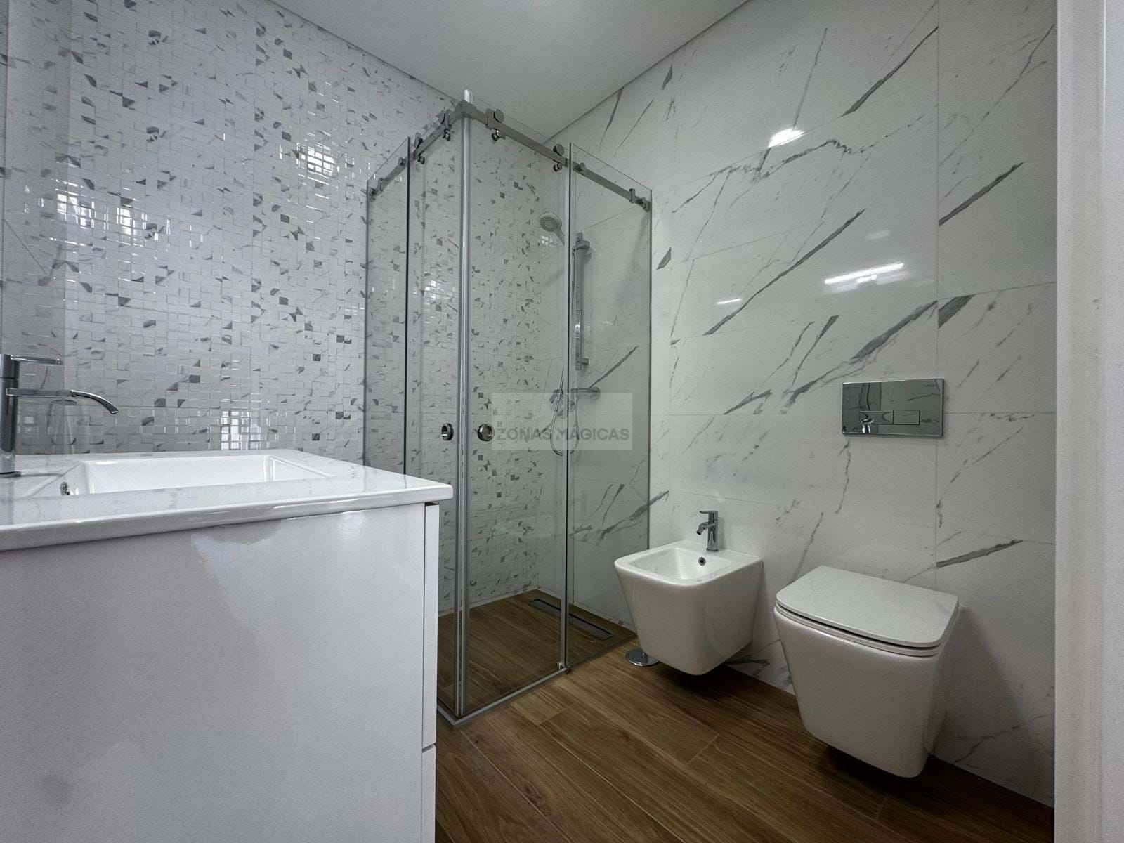 3 Bed, 4 Bath, HouseFor Sale, Mexilhoeira Grande, Portimão, Faro, 8500-130