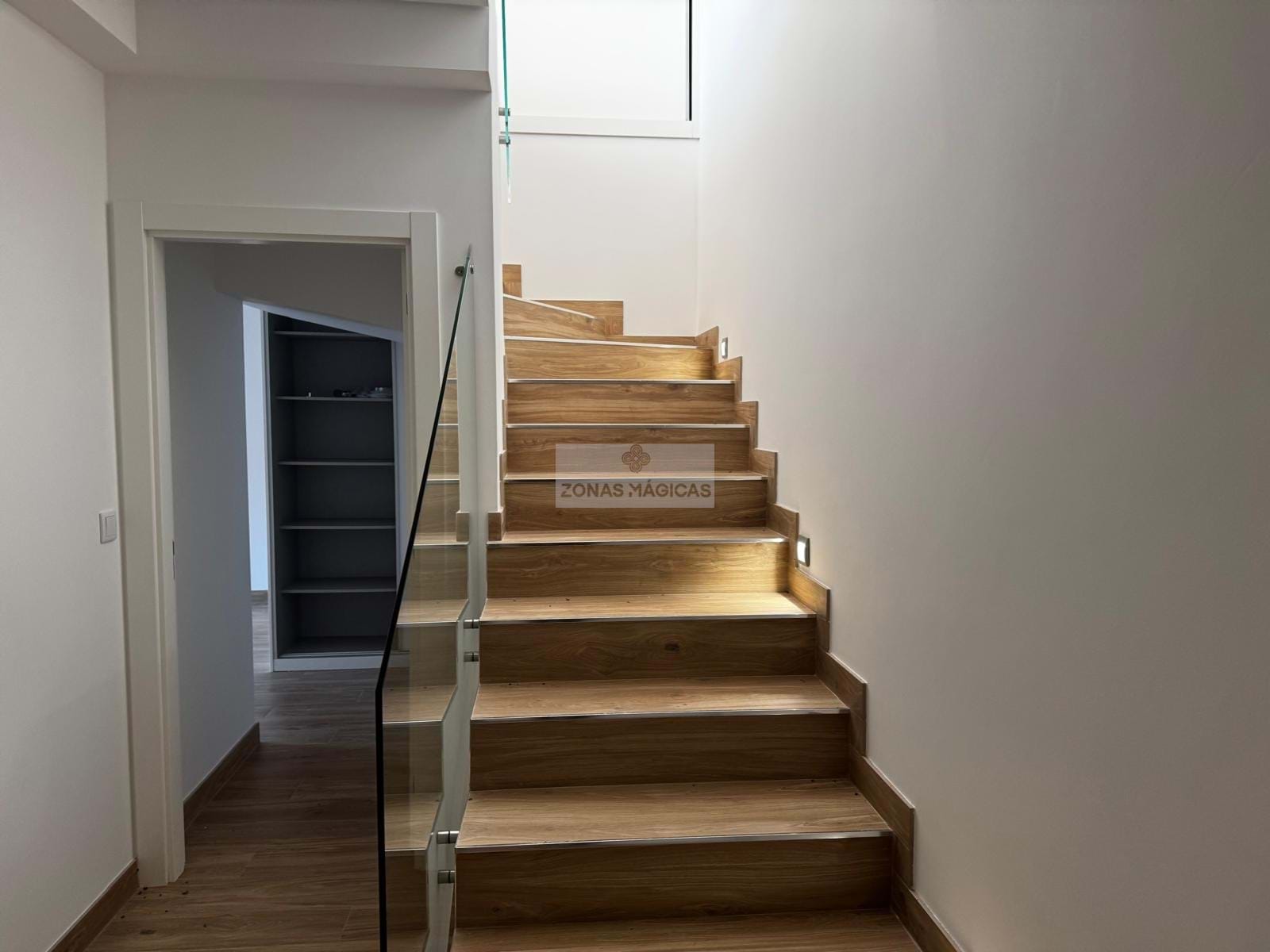 3 Bed, 4 Bath, HouseFor Sale, Mexilhoeira Grande, Portimão, Faro, 8500-130