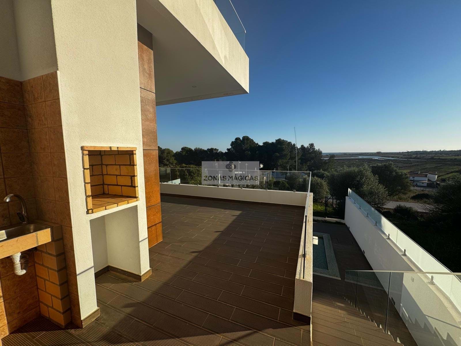 3 Bed, 4 Bath, HouseFor Sale, Mexilhoeira Grande, Portimão, Faro, 8500-130