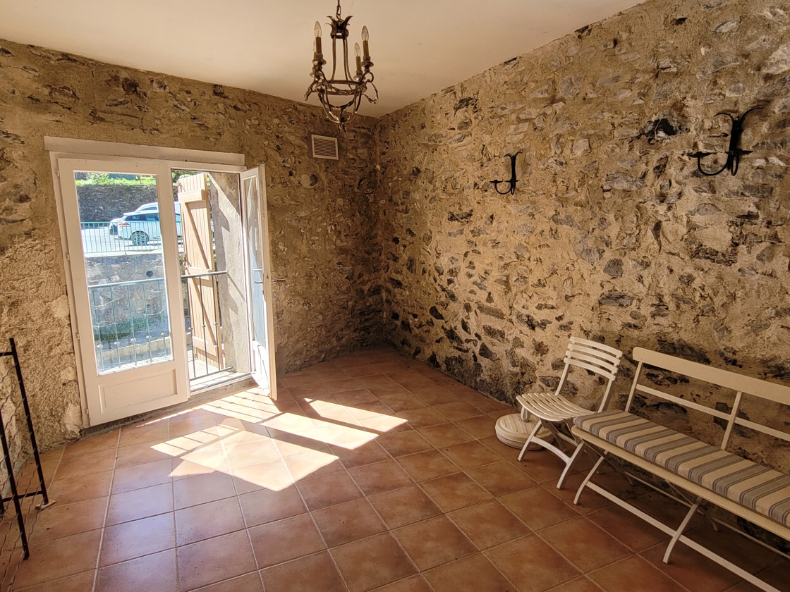3 Bed, 1 Bath, HouseFor Sale, Cessenon Sur Orb, Herault, Languedoc-Roussillon, 34460