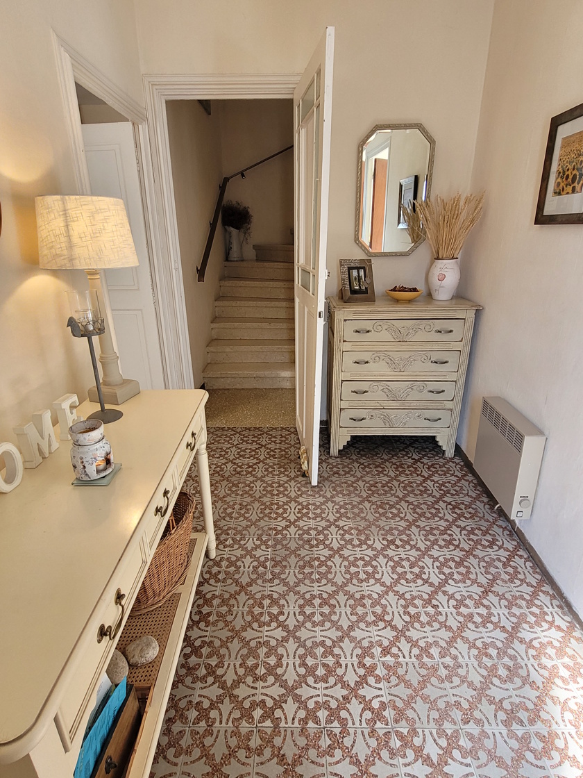 3 Bed, 1 Bath, HouseFor Sale, Laurens, Herault, Languedoc-Roussillon, 34480