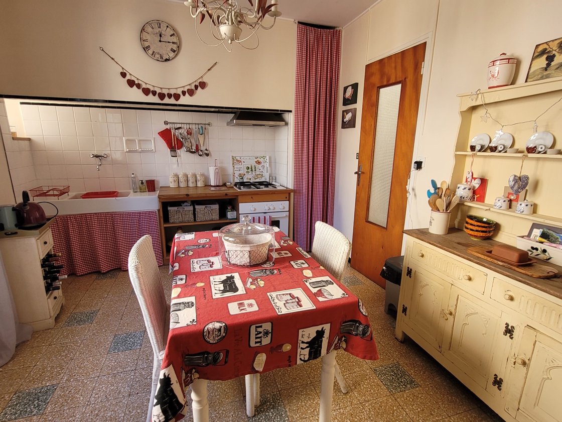 3 Bed, 1 Bath, HouseFor Sale, Laurens, Herault, Languedoc-Roussillon, 34480